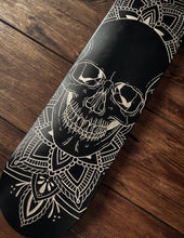 Load image into Gallery viewer, Skull Mandala Skate Seck
